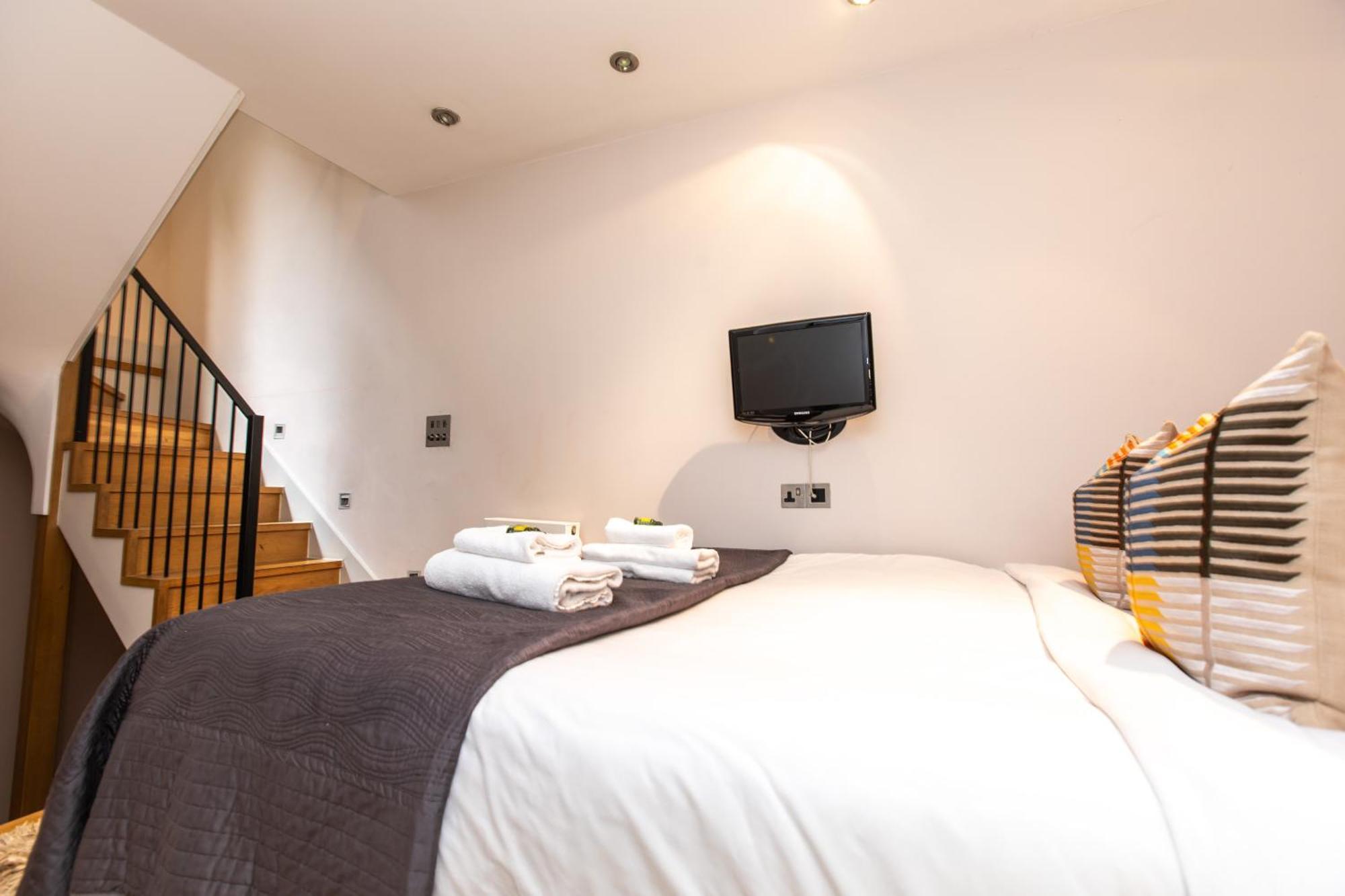 Modern Serviced 3 Minutes From Blackfriars Station Appartement *