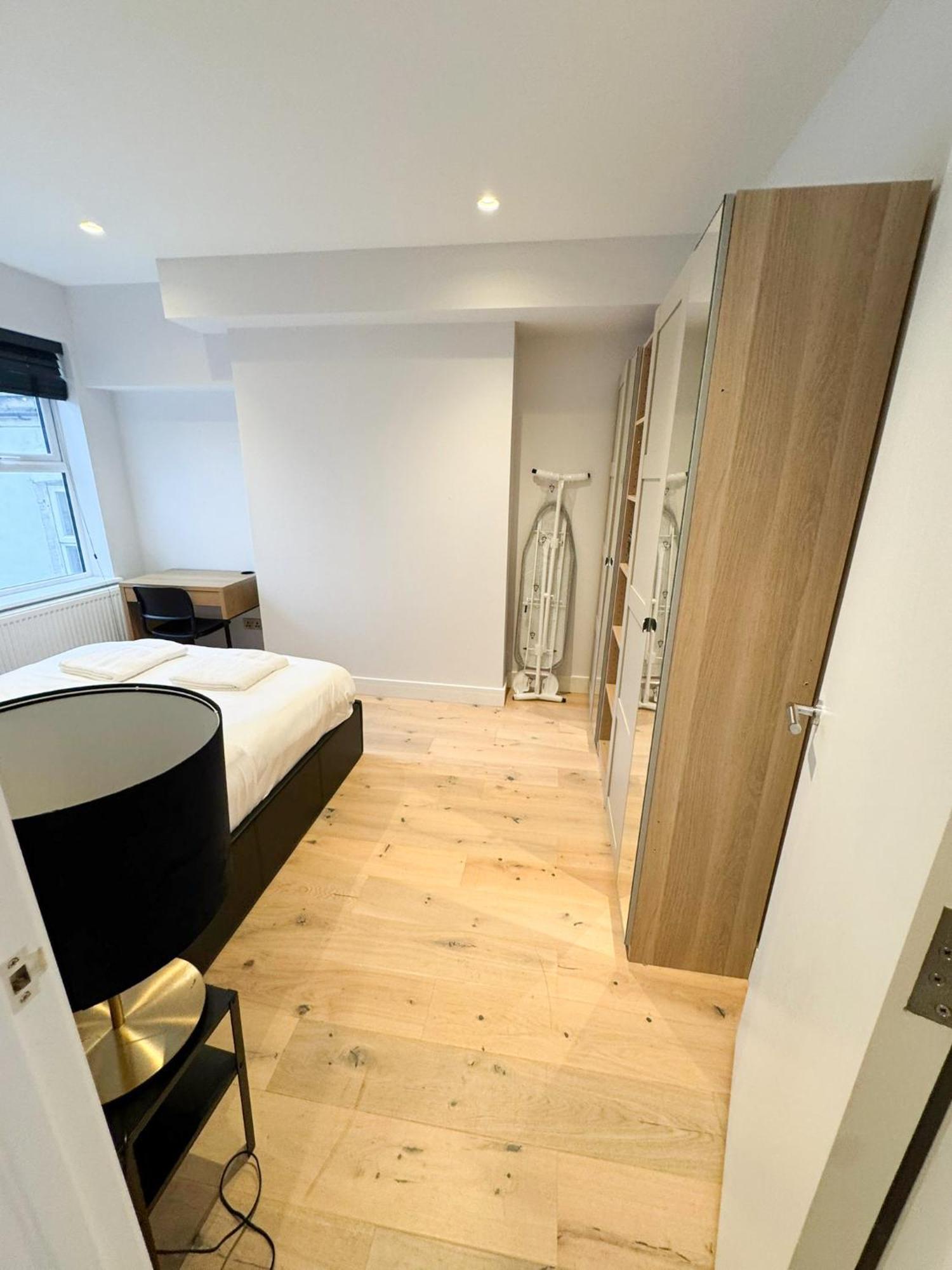 Willesden Penthouse *