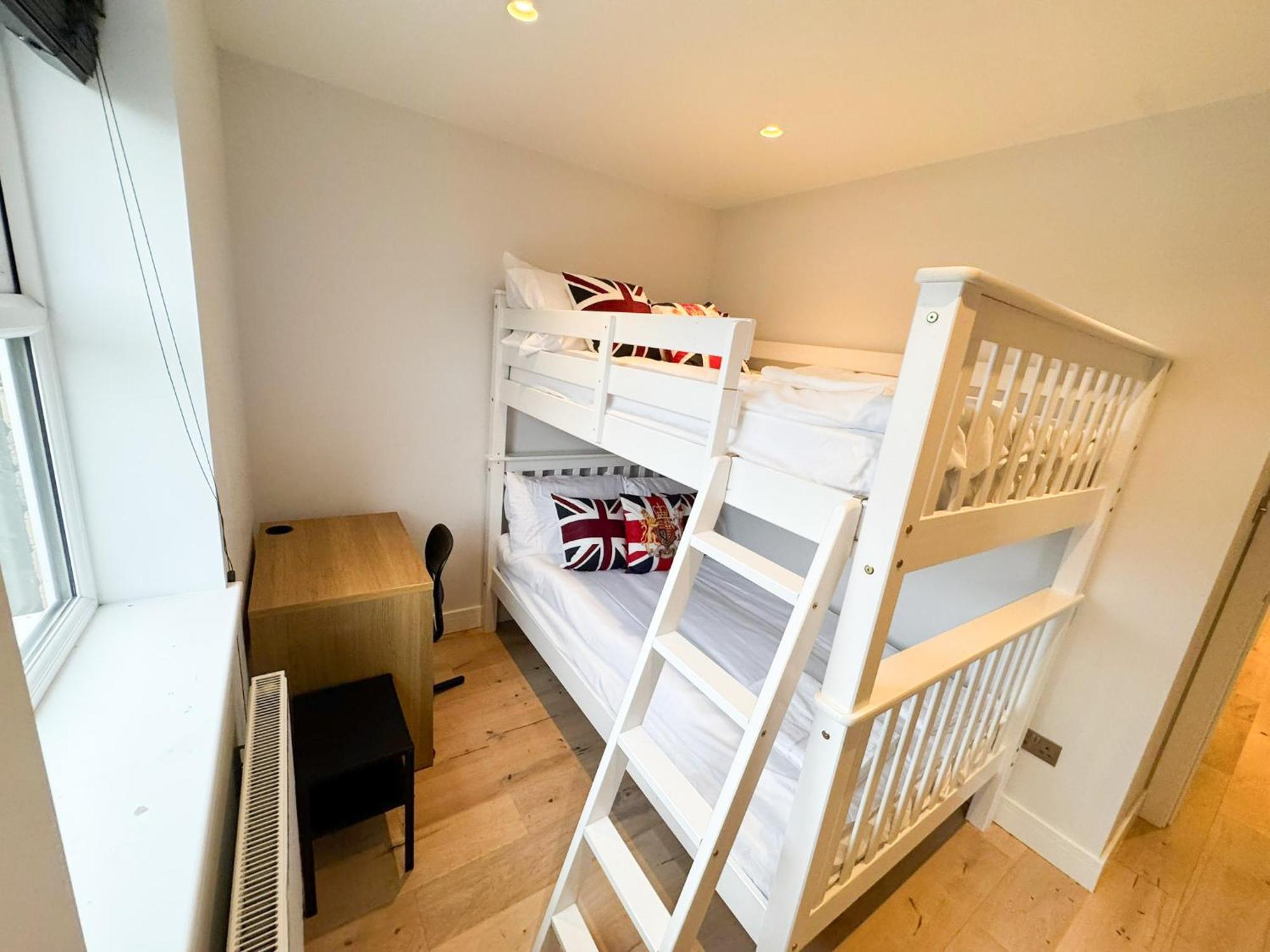 Willesden Penthouse * Londres