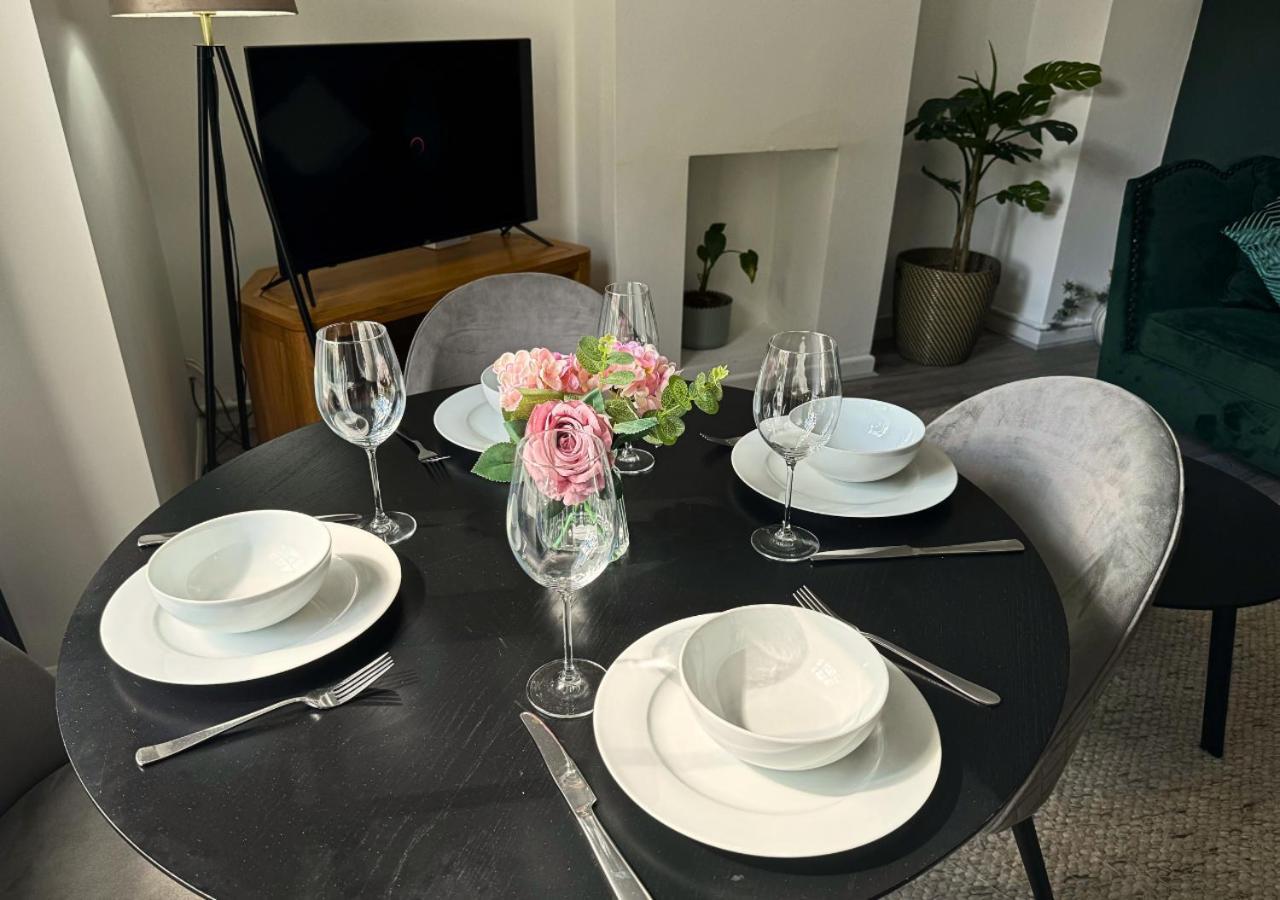 Luxe Short - Sleeps 6 - Putney - Roehampton - Free Parking