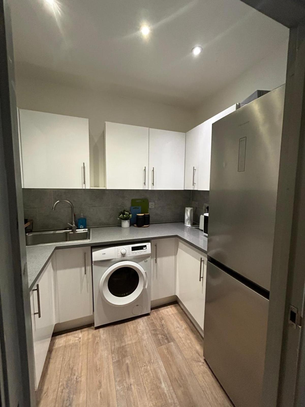 Kingcross 3 Bedroom Flat, 3mins To Euston * Londres