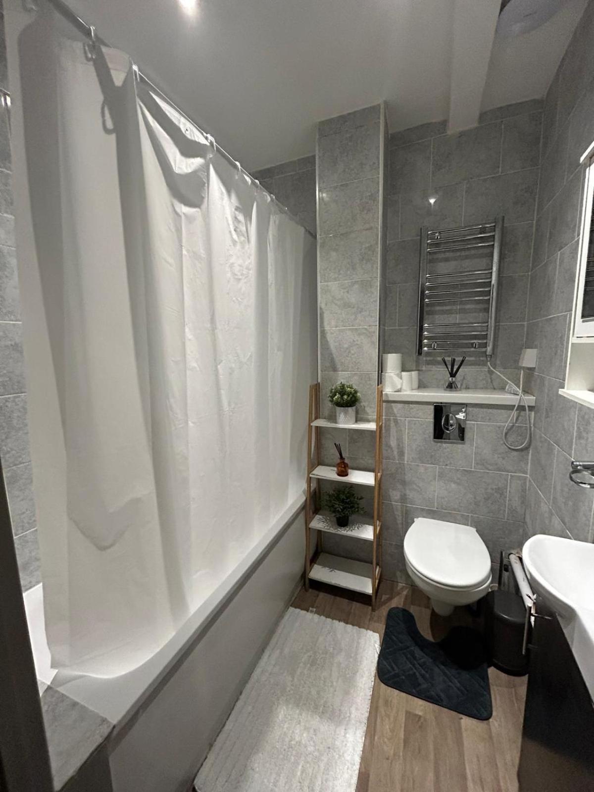 Kingcross 3 Bedroom Flat, 3mins To Euston Apartamento