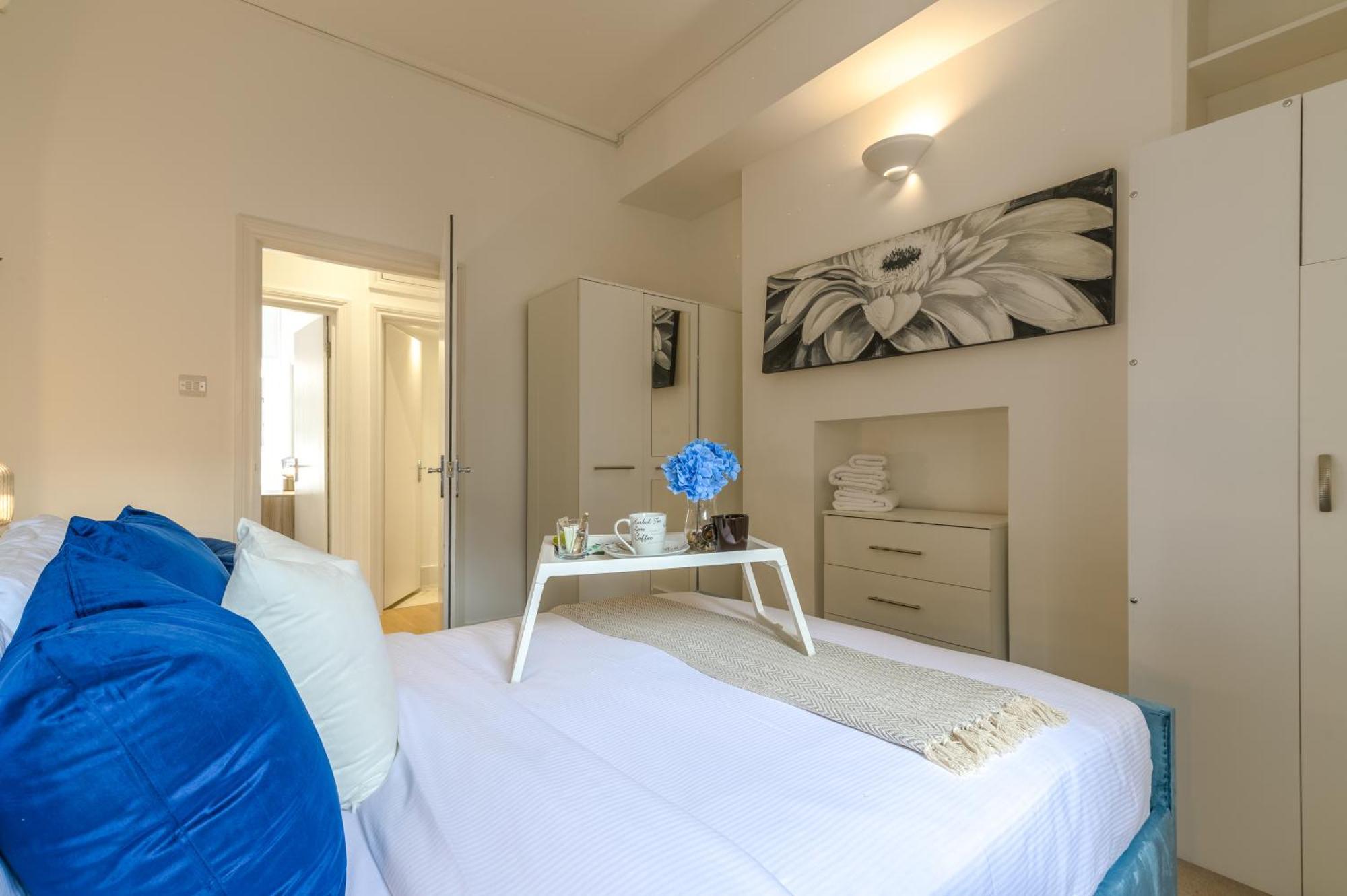 Two Bed By Livestay Short Lets & Serviced Near Oxford Circus Apartment London