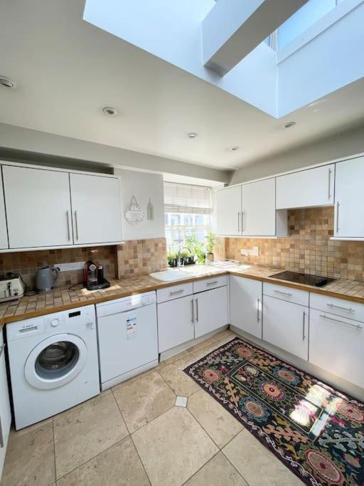 Luxury 3-bdr Flat Near Selfridges Mayfair Apartamento *