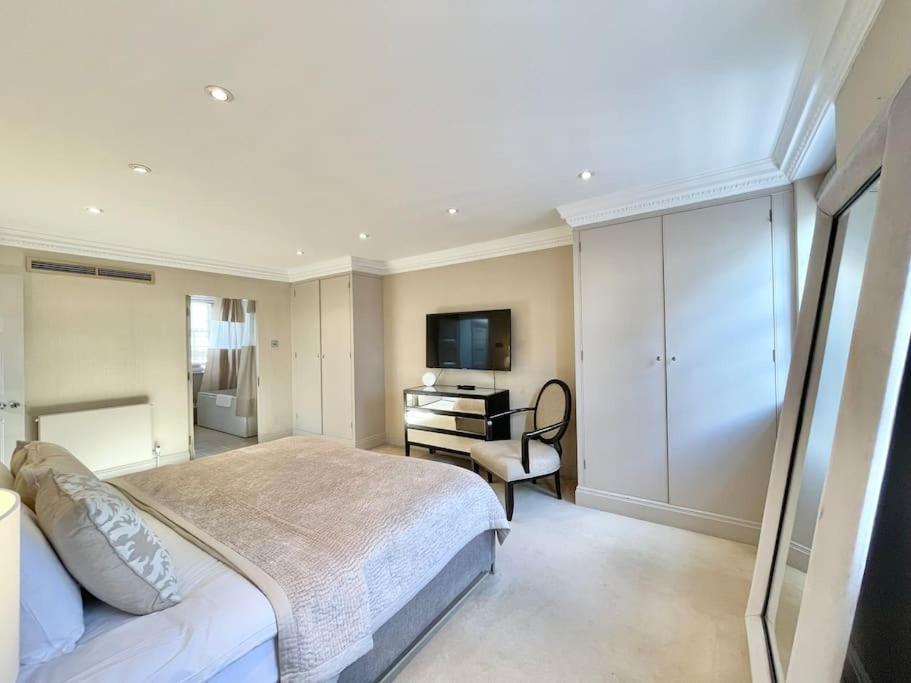 Luxury 3-bdr Flat Near Selfridges Mayfair