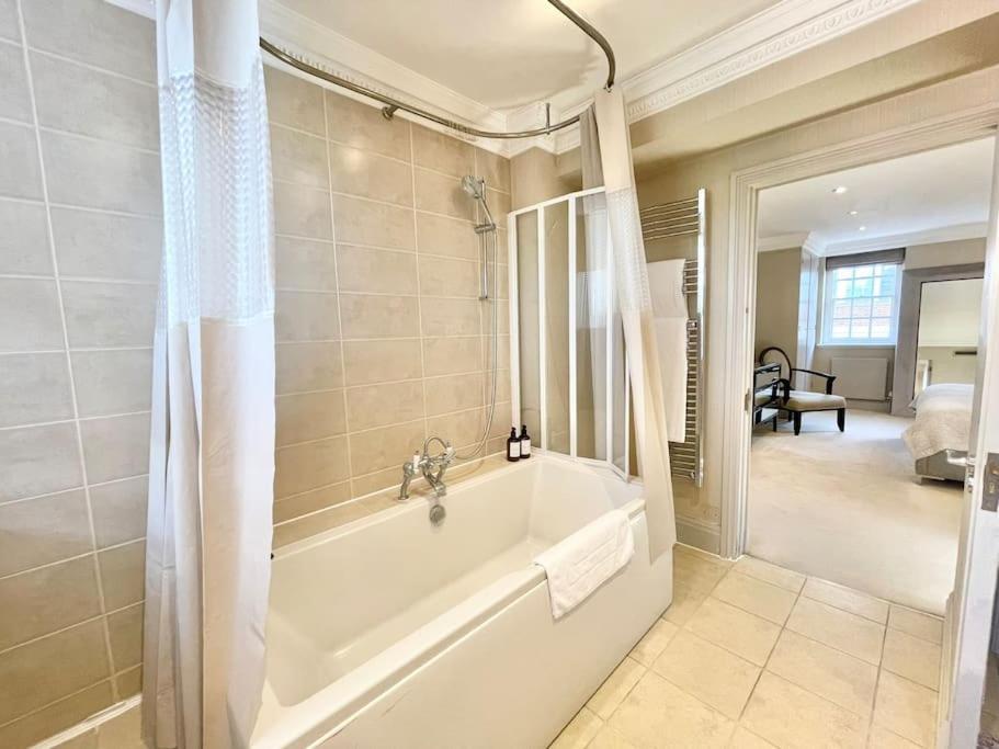 Luxury 3-bdr Flat Near Selfridges Mayfair Appartement *
