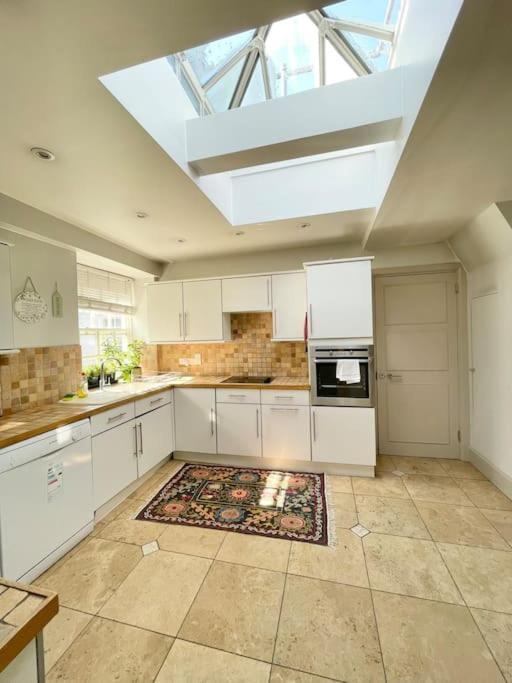 Luxury 3-bdr Flat Near Selfridges Mayfair
