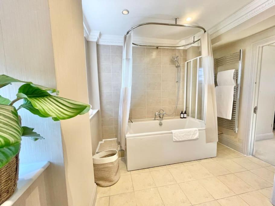 Luxury 3-bdr Flat Near Selfridges Mayfair Appartement *
