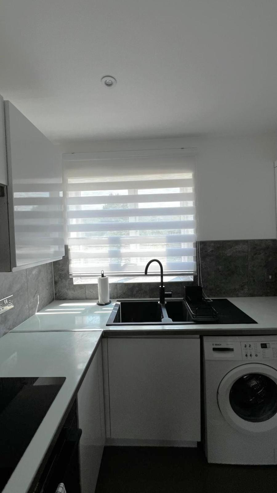 Appartement 2-bedroom Flat Walking Distance To Excel - Perfect Location! *