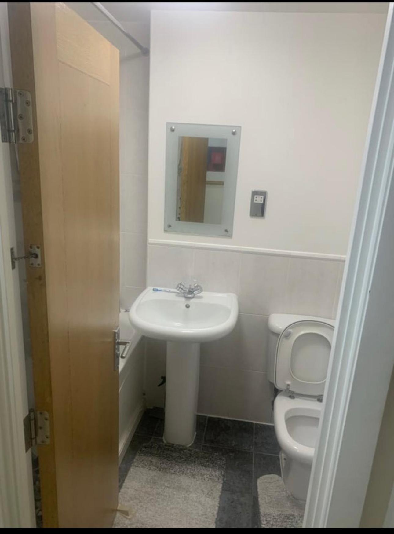 Budget,cosy Double Bedroom - Shared Bathroom Accommodatie bij particulieren