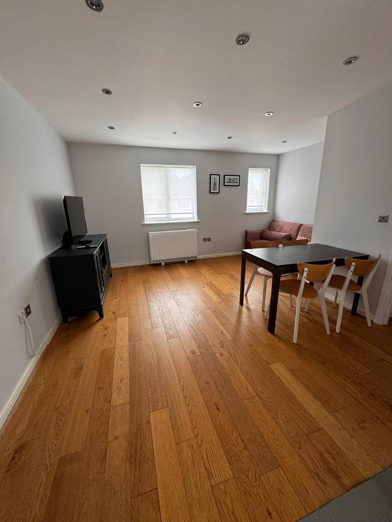Appartement 2-bedroom Flat Walking Distance To Excel - Perfect Location! Londen