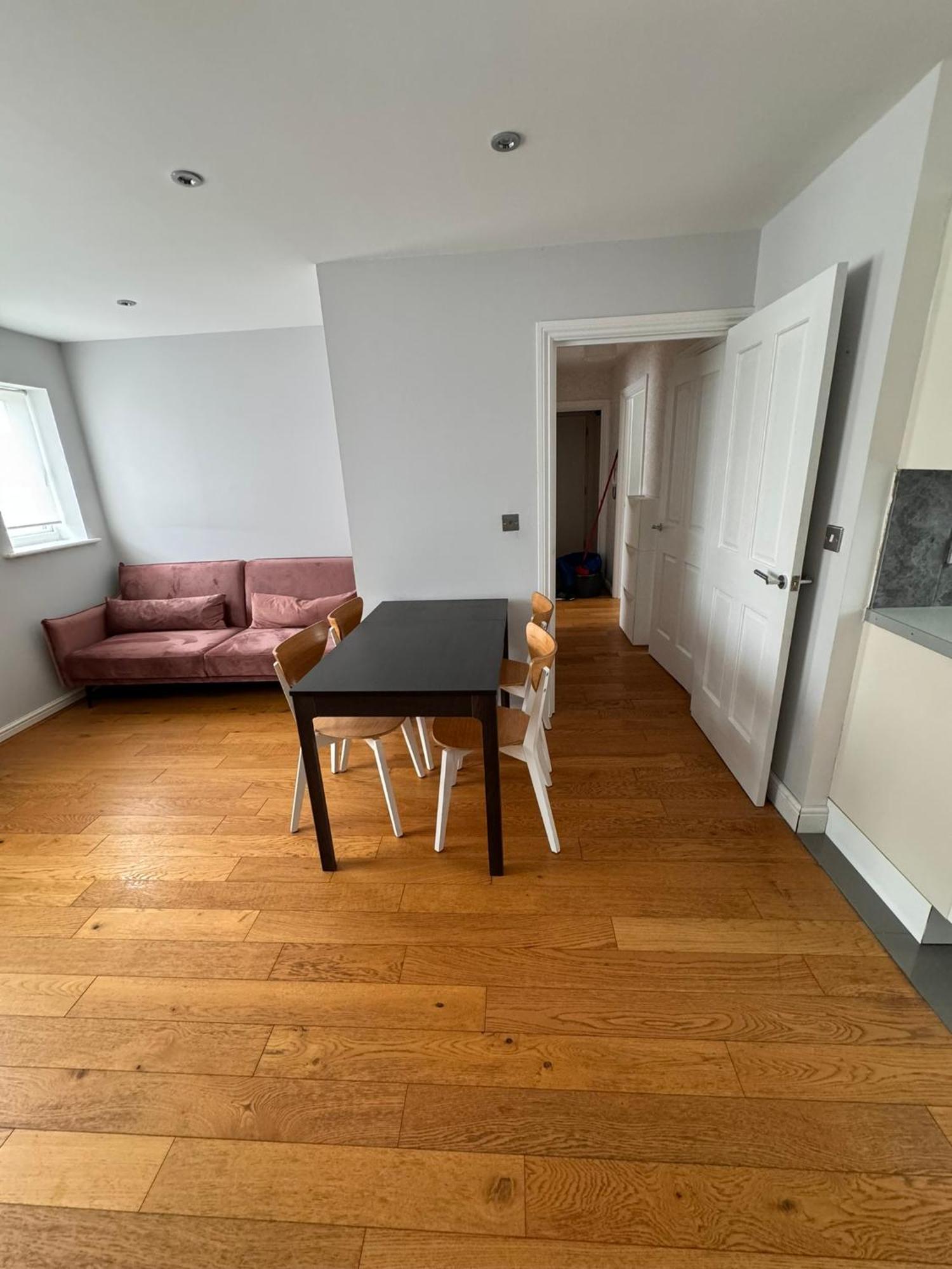 2-bedroom Flat Walking Distance To Excel - Perfect Location! Appartement Londen