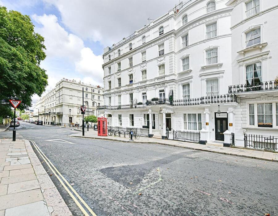 The Chapter - The J Hyde Park Hotel