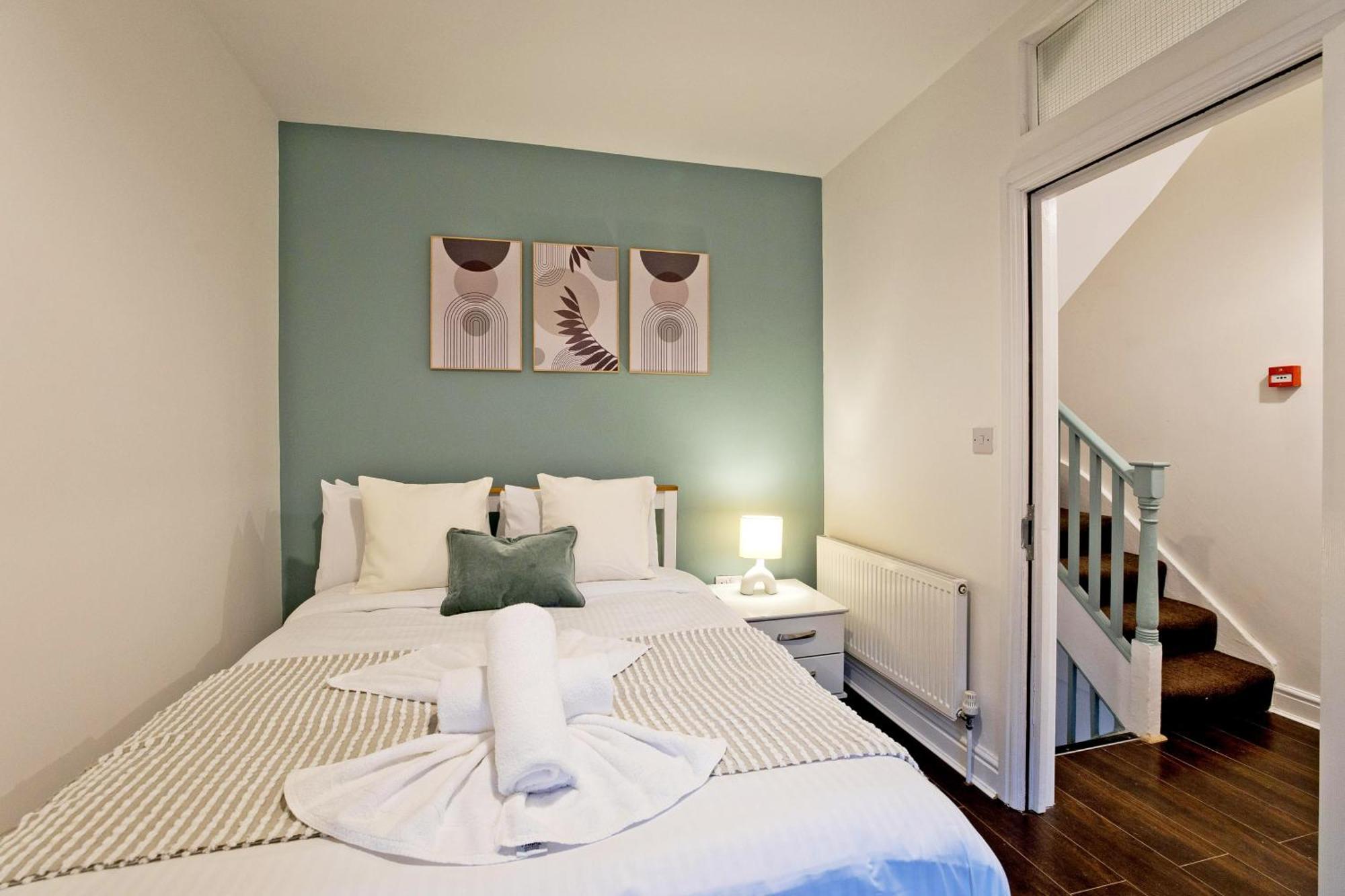 Imperial New Road Whitechapel Apartment