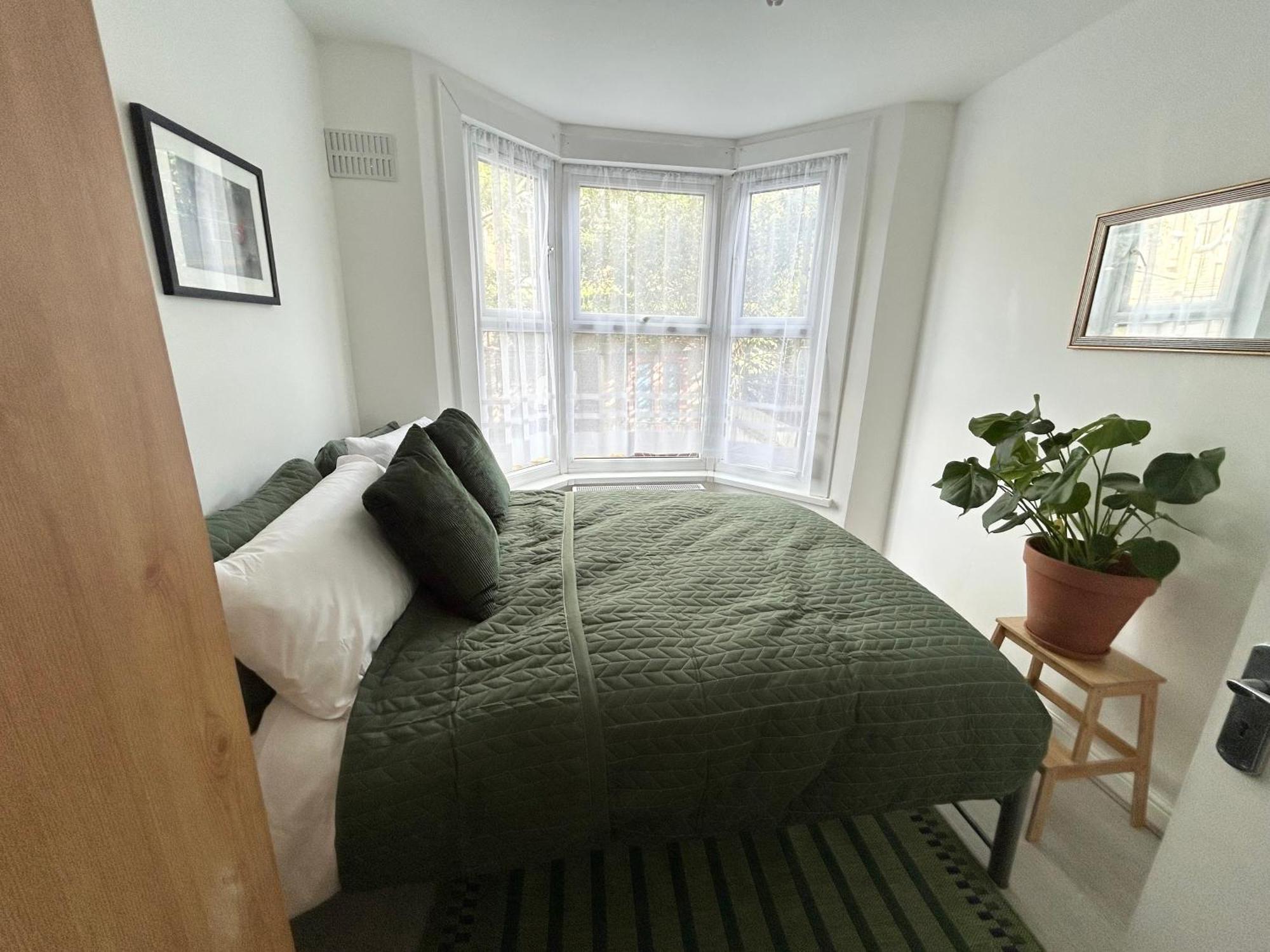 Serviced Near Tottenham Hotspurs Football Stadium Great For Contractors Apartamento Londres