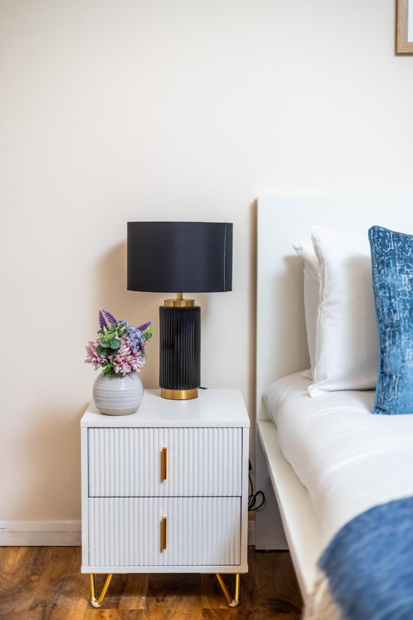 Elegant And Spacious 3 Bedroom In Fulham