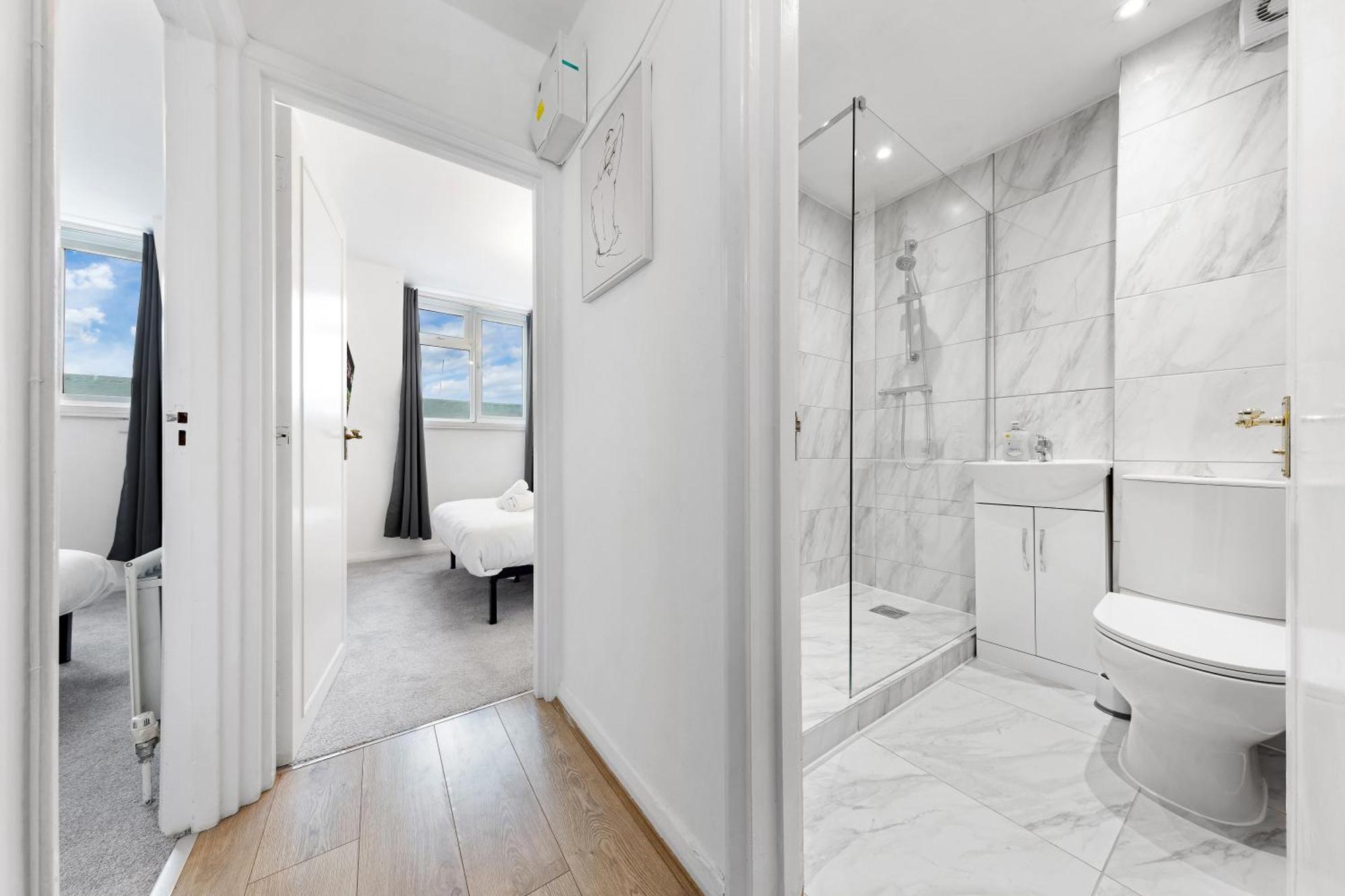 Appartement Newly Renovated Kensington 2 Bedroom With Balcony Near Harrods Sleeps 6, 2 Min Walk From Station Londres