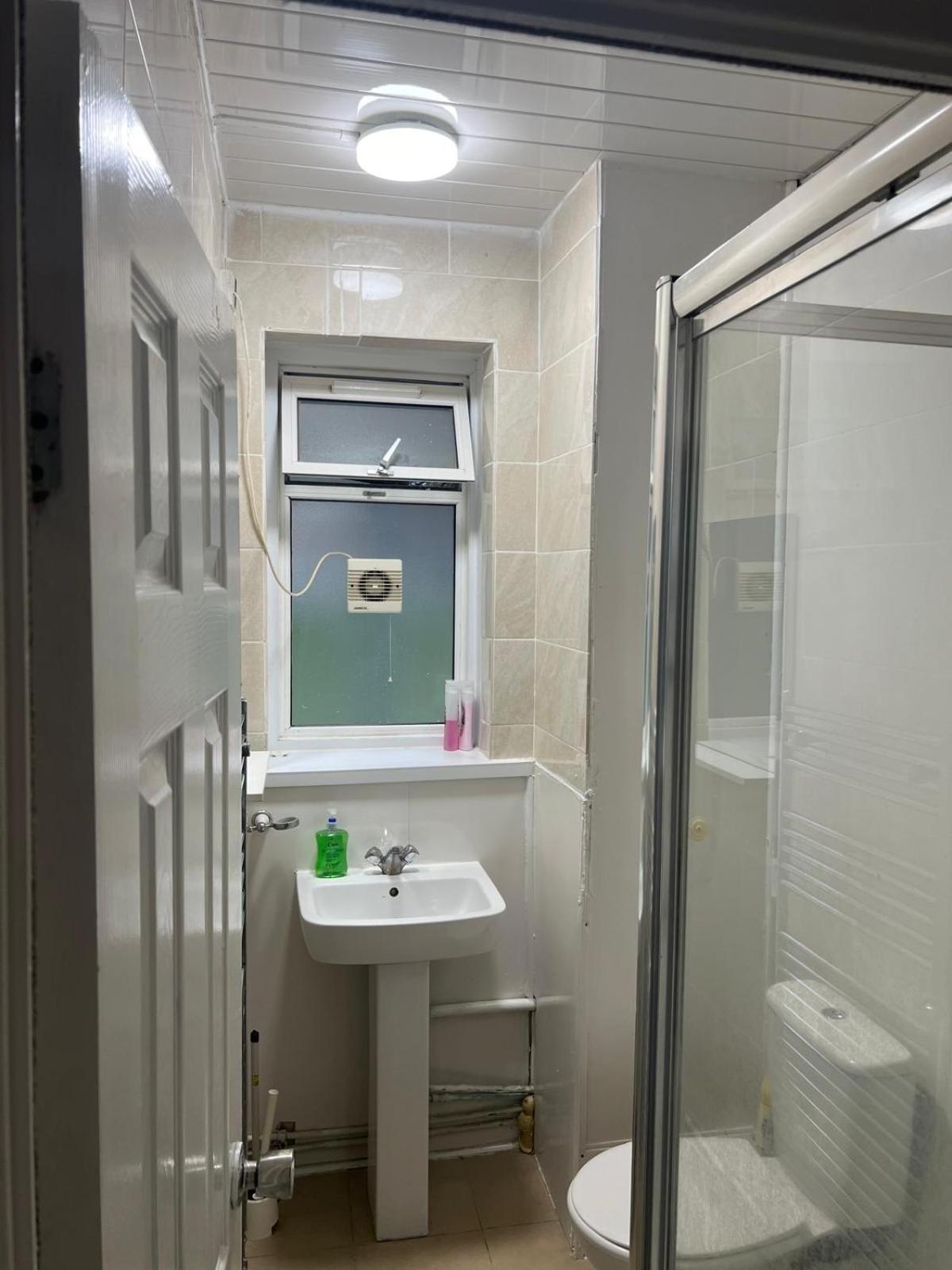 Quarto em Acomodações Particulares Starlet Stepney *