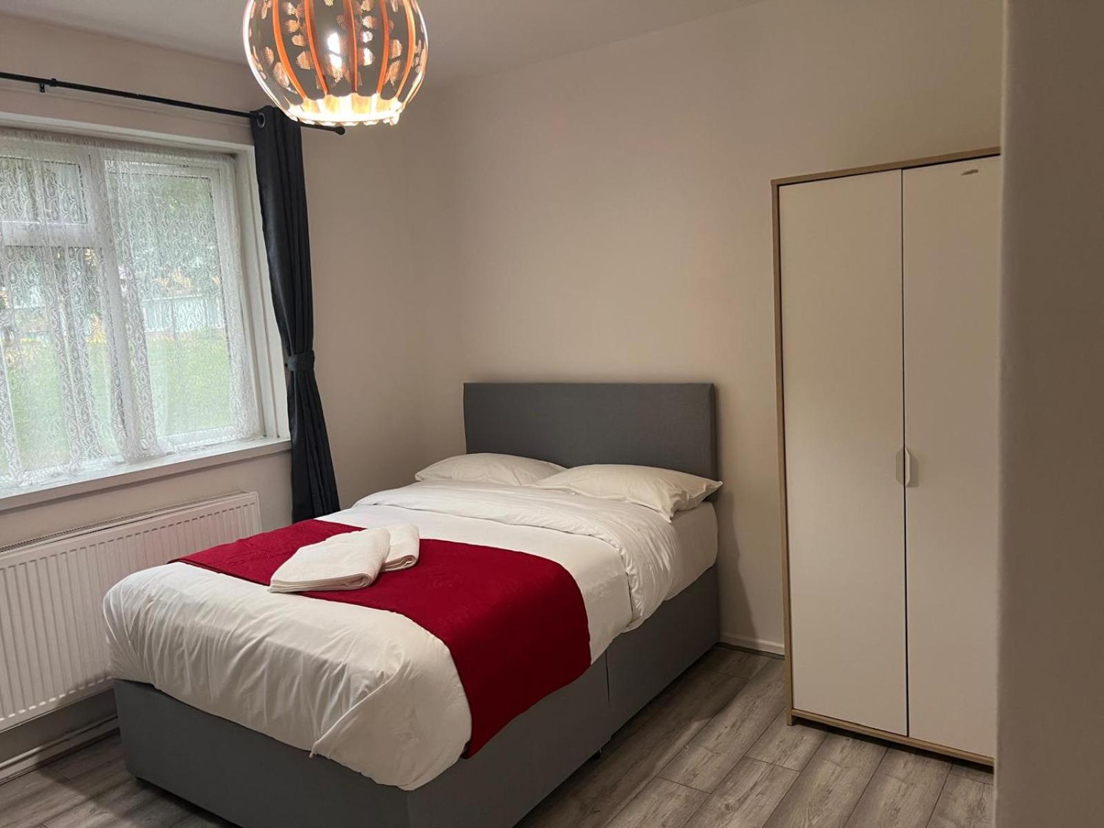 Quarto em Acomodações Particulares Starlet Stepney