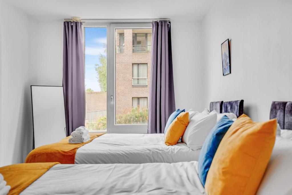 Graceful - Self Contained Spacious 2 Bed Stratford Appartement