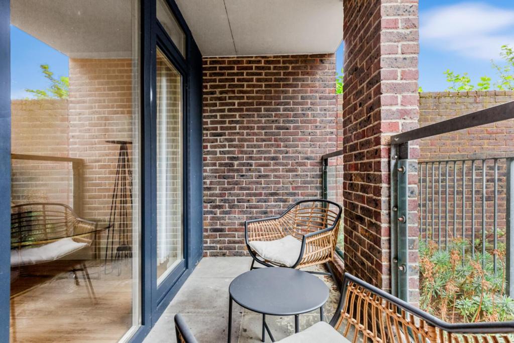 Graceful - Self Contained Spacious 2 Bed Stratford * Londen