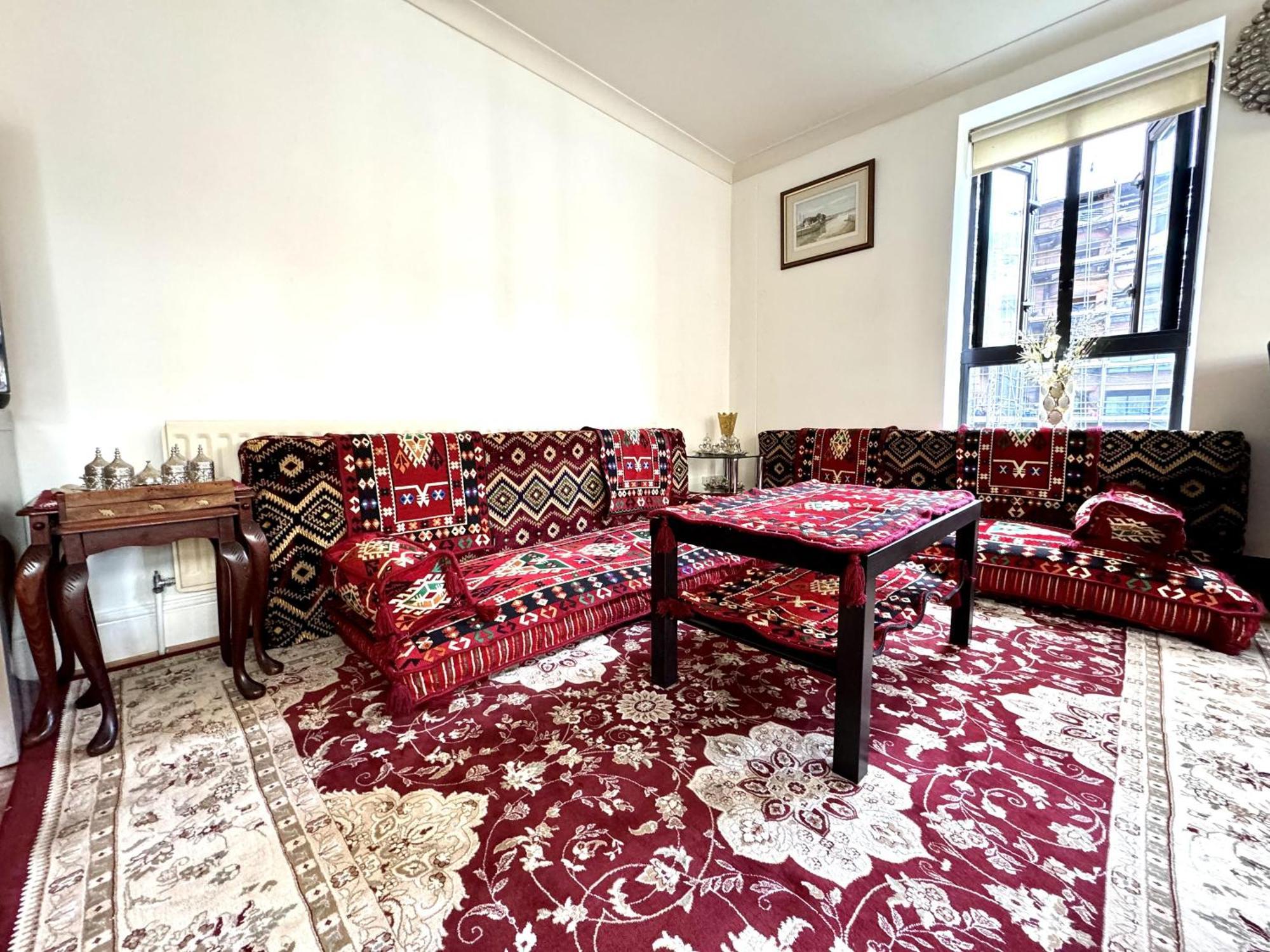 Cityscape Haven In Appartement