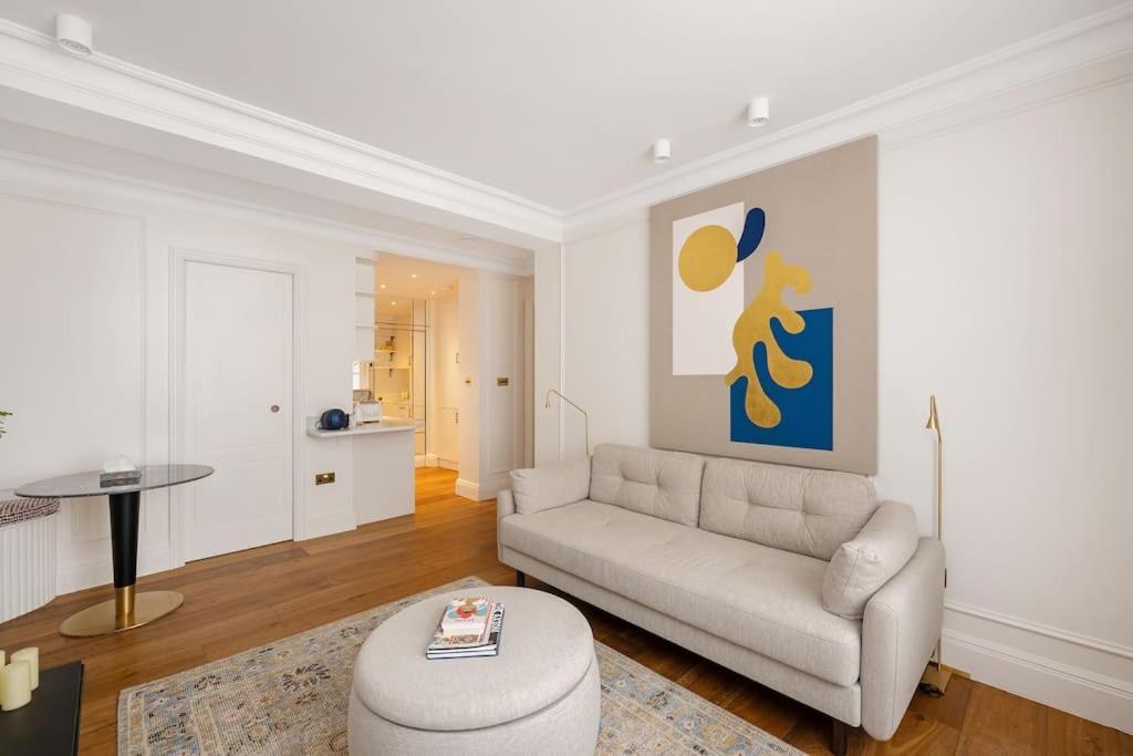 Luxury 3-bed Pavilion Road Appartement Londres