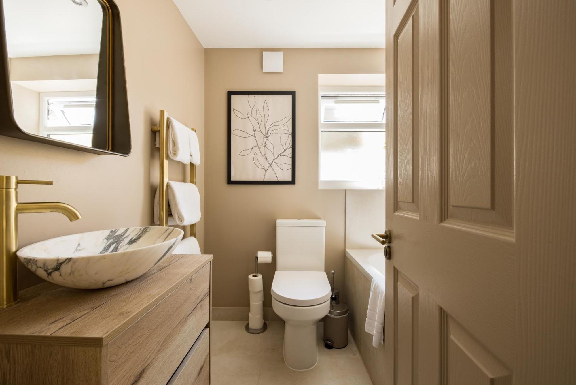 The Tyrwhitt Road Place - Lovely 2bdr Flat With Garden Appartement