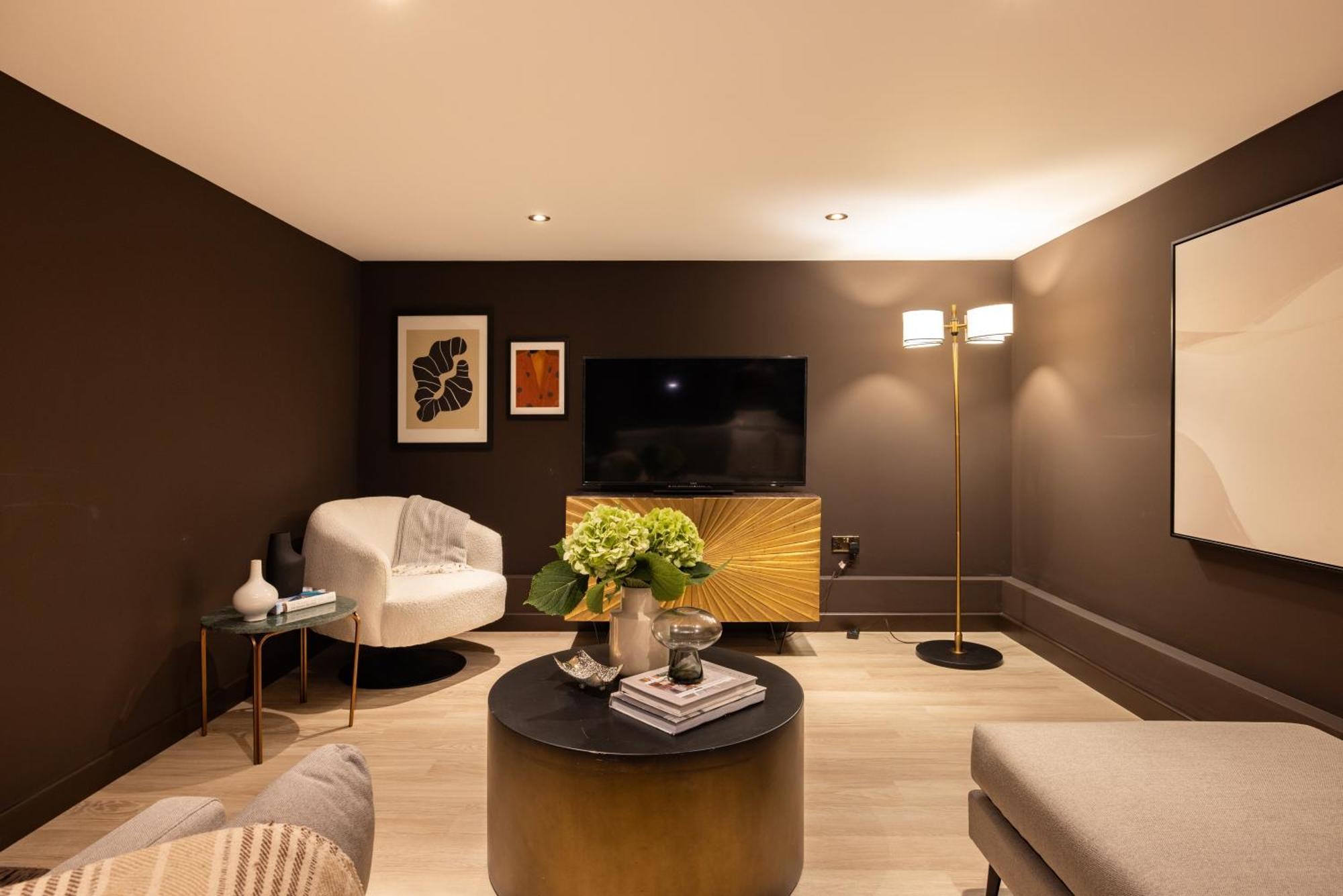 The Tyrwhitt Road Place - Lovely 2bdr Flat With Garden *