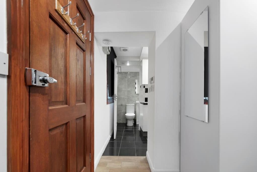 Cosy Little Venice Pied-a-terre By Morethanstays * Londres