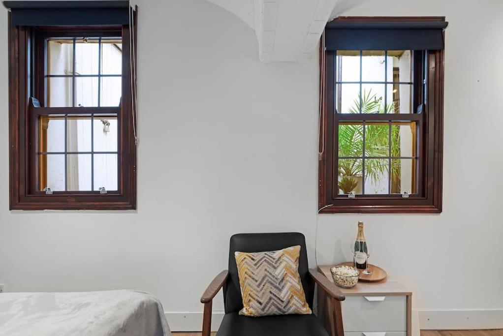 Cosy Little Venice Pied-a-terre By Morethanstays *