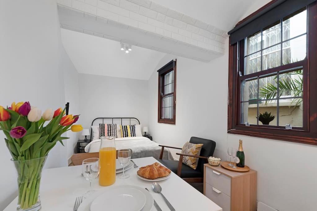 Apartamento Cosy Little Venice Pied-a-terre By Morethanstays