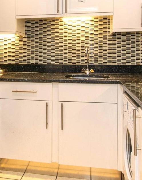 Charming Comfy By Kensington Apartamento