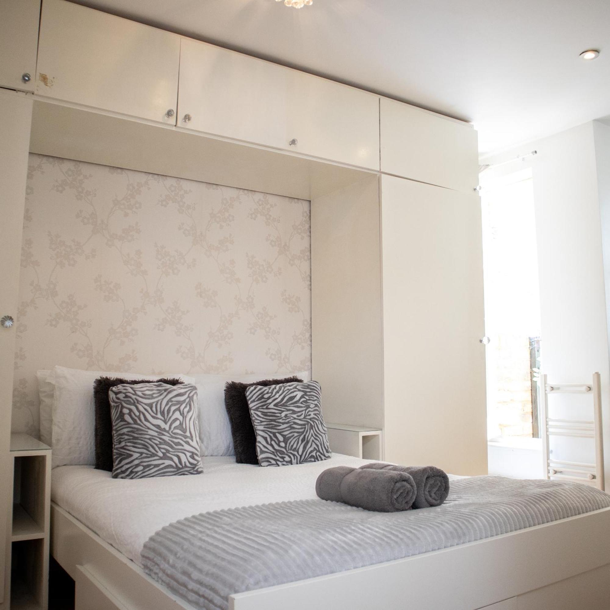 Detached House With Free Parking In Little Venice Near Paddington Hyde Park * Londres
