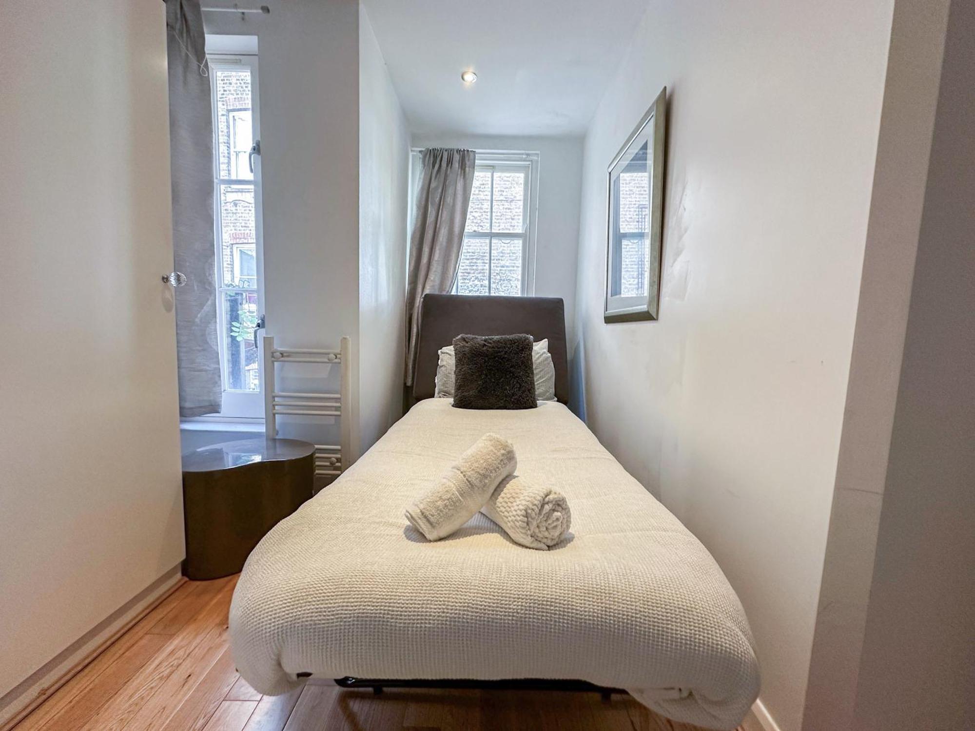 Detached House With Free Parking In Little Venice Near Paddington Hyde Park * Londres