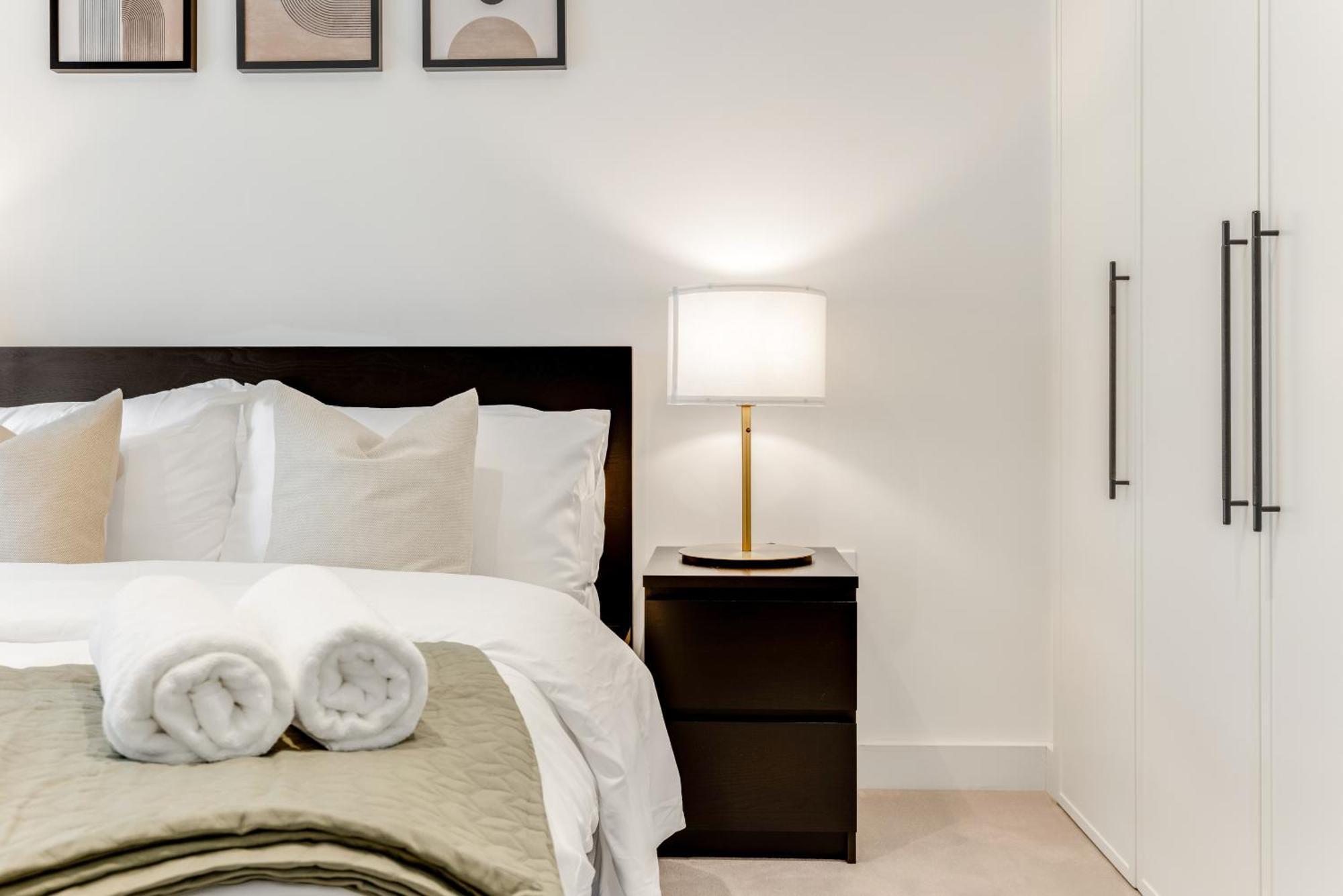 Khayat Homes - The Riverre - Luxury 2 Bed Appartement Londres