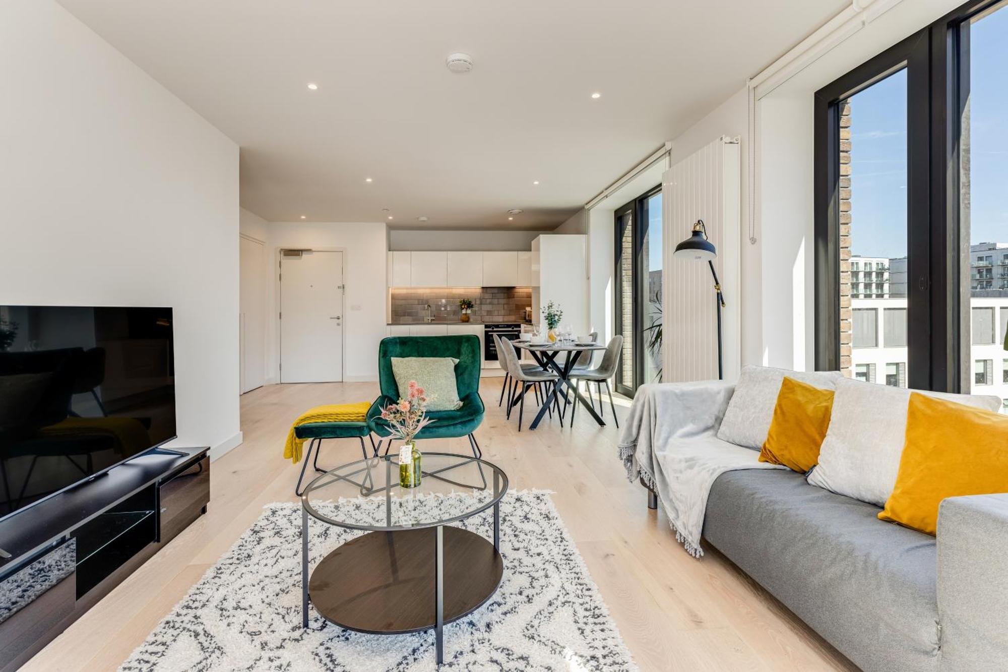 Khayat Homes - The Riverre - Luxury 2 Bed Appartement *