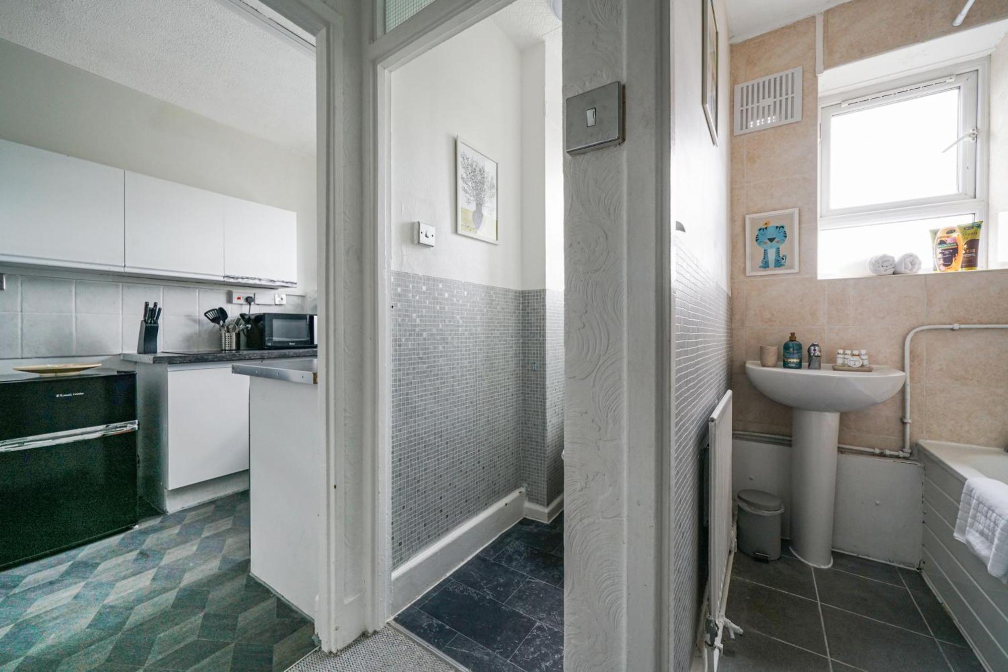 Two Bedroom By Livestay Short Lets & Serviced London, Clapham Appartement *