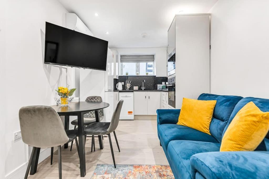 Luxstay Holland Park With Ac Apartamento