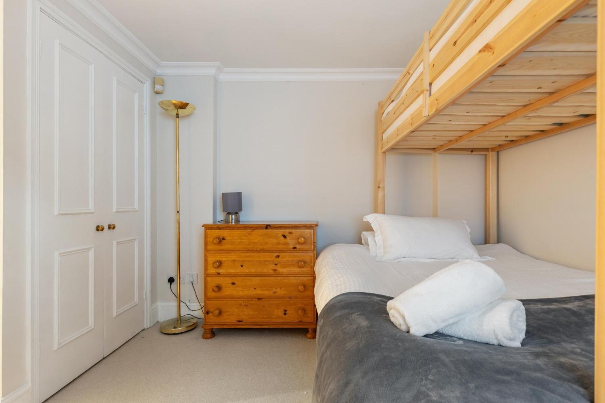 Apartment Kensington Spacious *