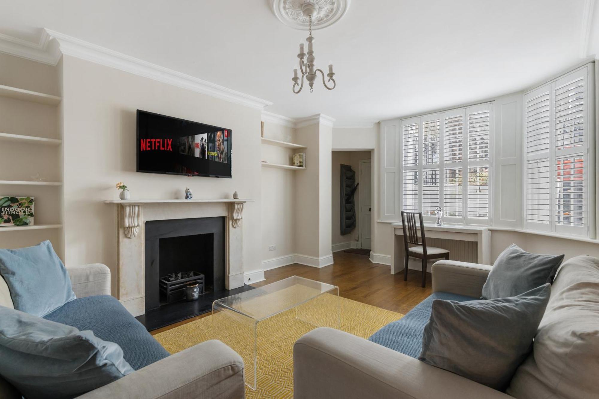 Kensington Spacious * London