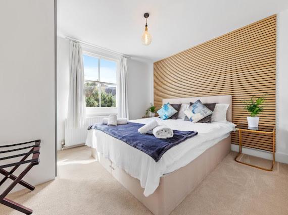 Imperial Wharf Chelsea 3 Bedroom Appartement Londen