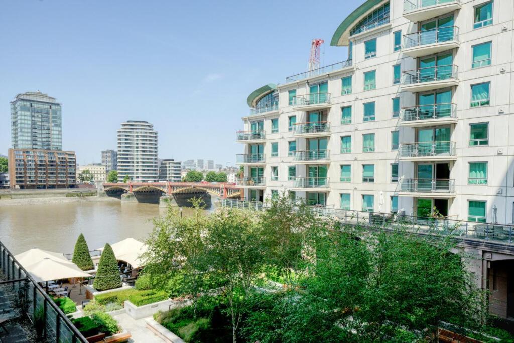 2 Bedroom Flat In Vauxhall Appartement *