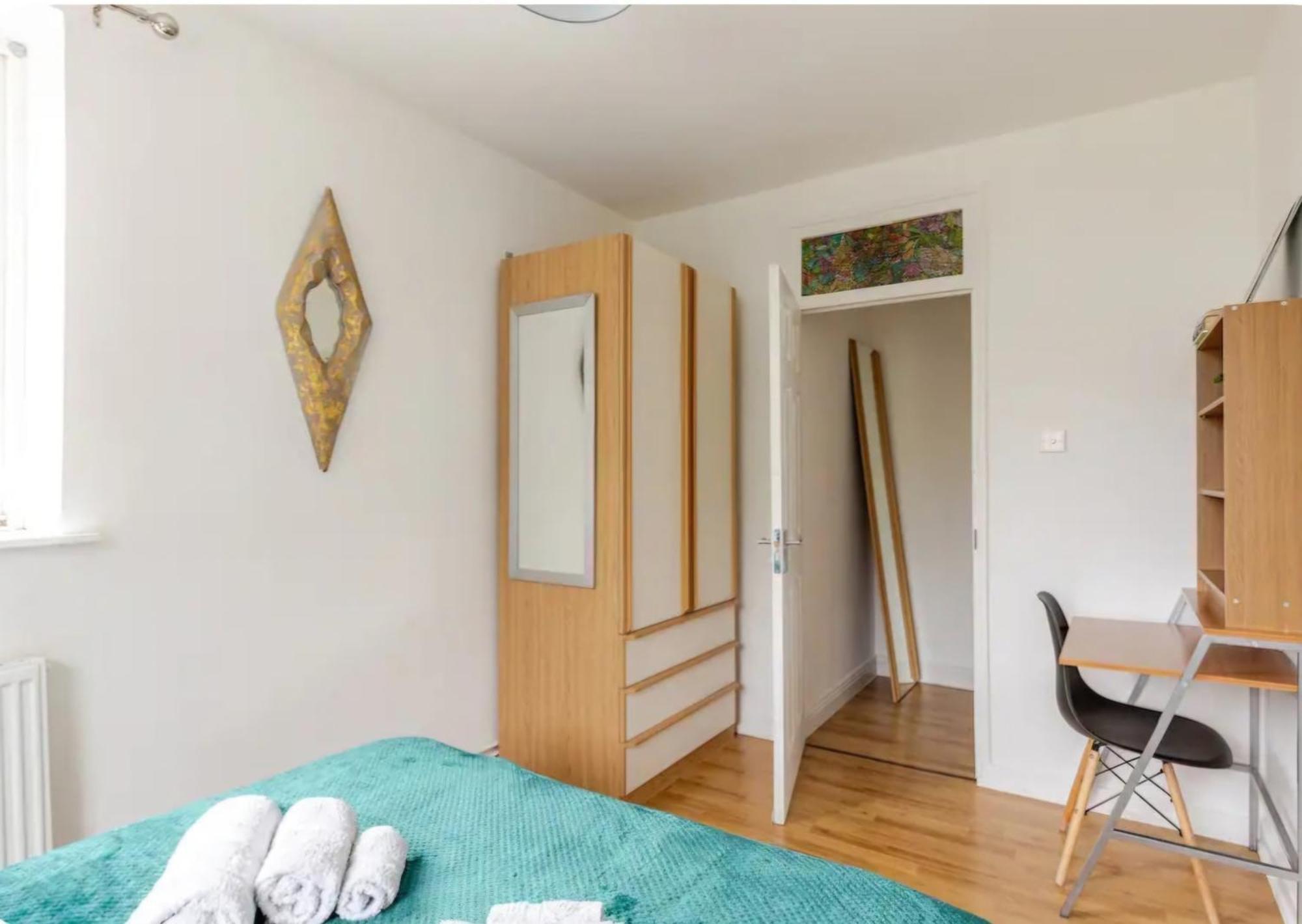 Spacious Two Bedroom In Battersea, Free Parking Apartamento Londres