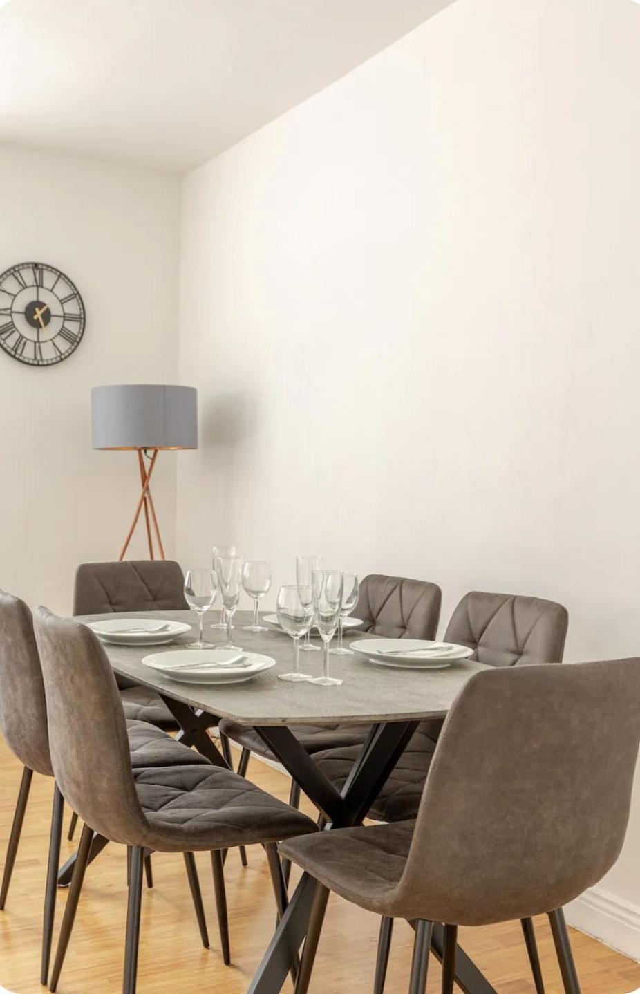 Spacious Two Bedroom In Battersea, Free Parking Appartement