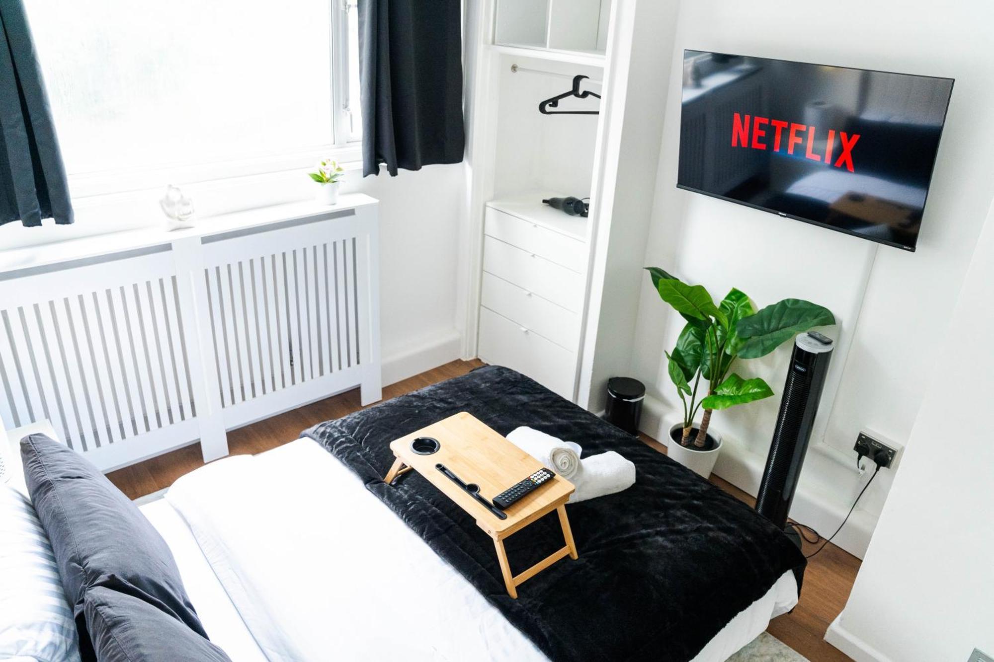 Modern 1 Bed In Greenwich - Wifi - Netflix And Stations Nearby Apartamento Londres