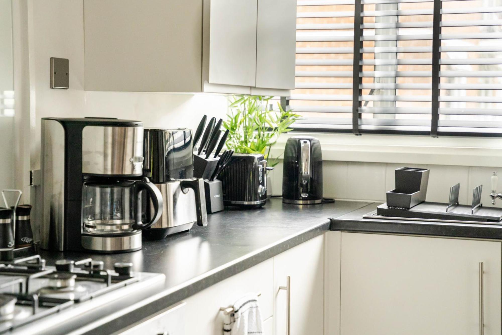Modern 1 Bed In Greenwich - Wifi - Netflix And Stations Nearby Apartamento *