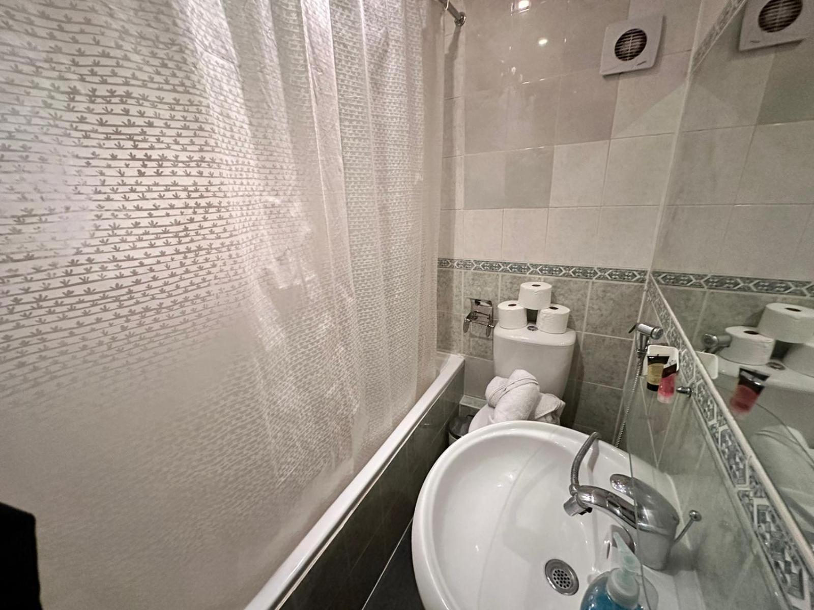 Apartamento Bright Studio In Central