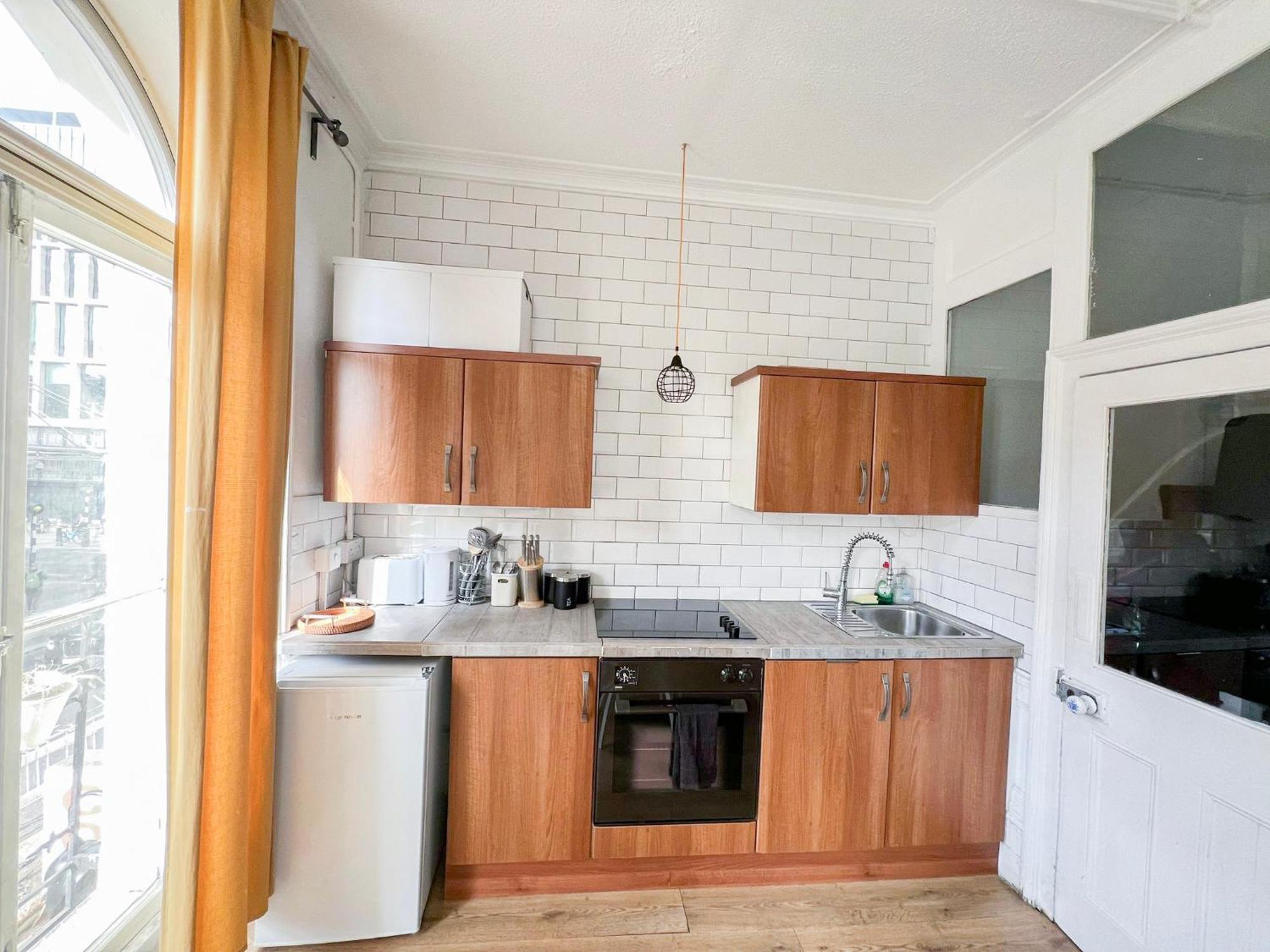2 Bedroom Flat A Short Walk Away To Barbican Centre Near Farringdon, Old St * Londen