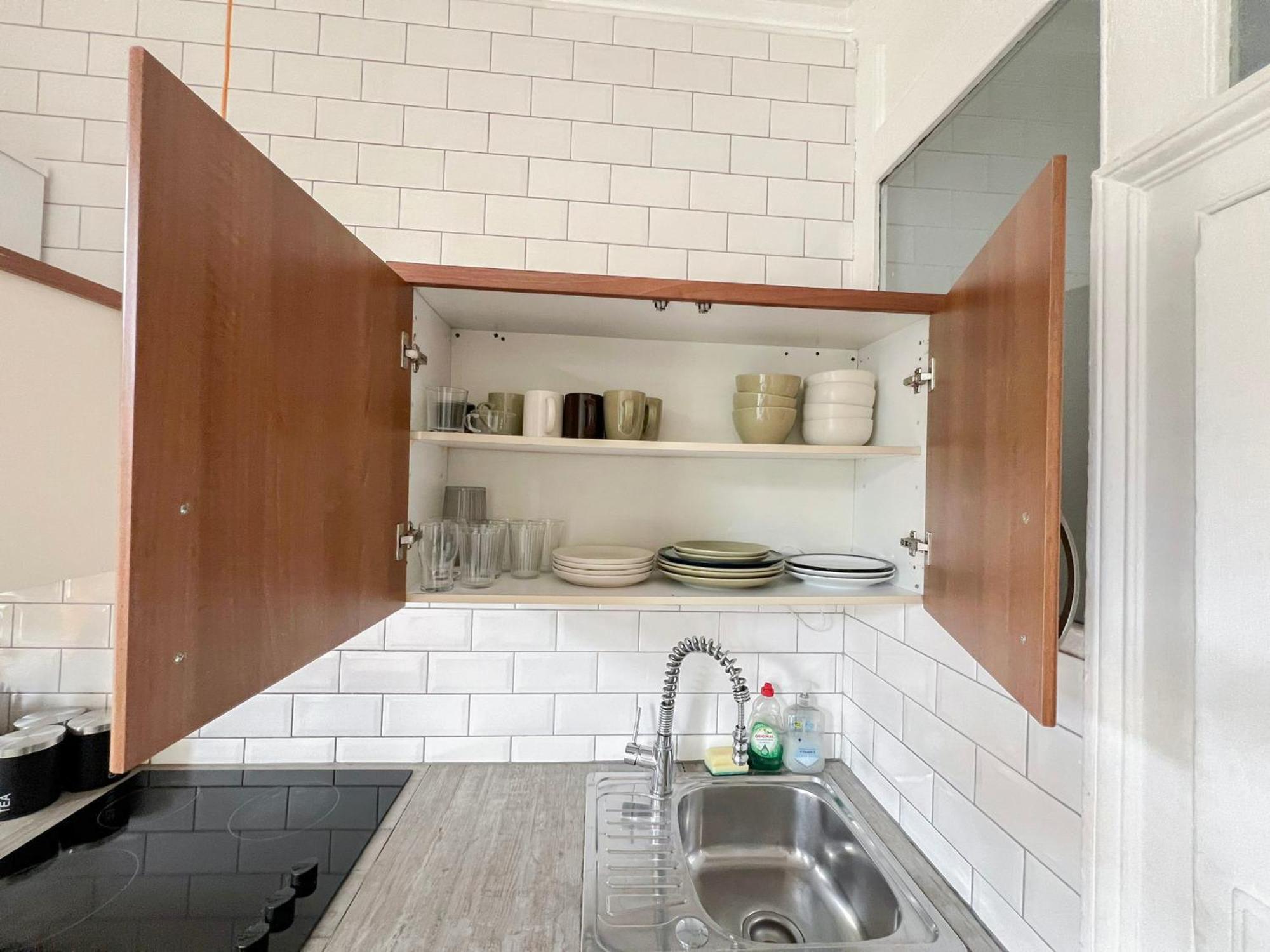 2 Bedroom Flat A Short Walk Away To Barbican Centre Near Farringdon, Old St *